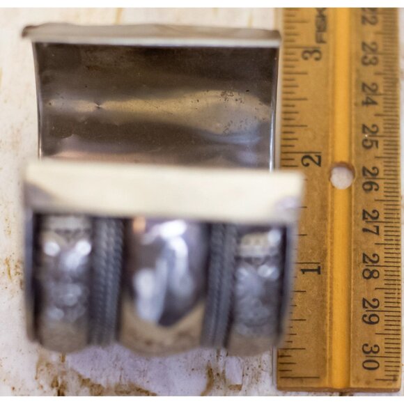 7 inch, Vintage Silver Tone Floral Beautiful Thick Cuff Bracelet - BX9 - Picture 3 of 3